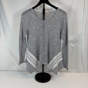 Gray Textured Knit Boho Top w Crochet Lace Panels Asymmetrical Hem | S